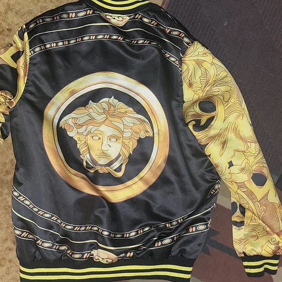 XL Versace - Picture 3 of 6